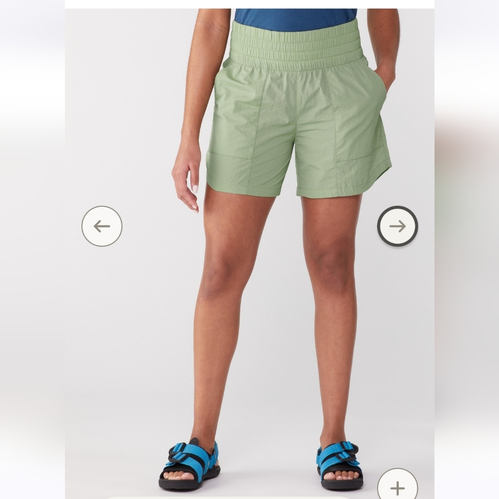Columbia boundless trek shorts light green pull on hiking short
